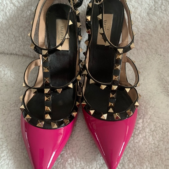 Valentino Shoes - 🔥Hot pink Valentino Studded heels 39.5🔥